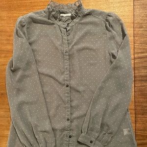 SUPER cute long sleeve sheer blouse!! Cute frilly collar and sleeves